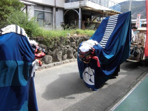 今年も我が家に獅子舞が来ました